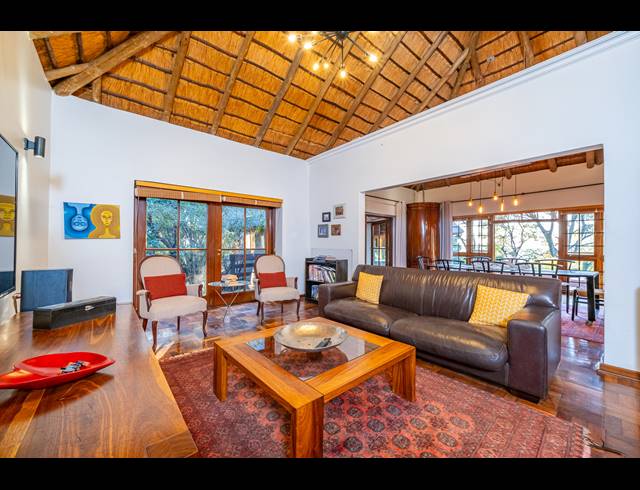 5 BEDROOM FREEHOLD FOR SALE IN NORTHCLIFF